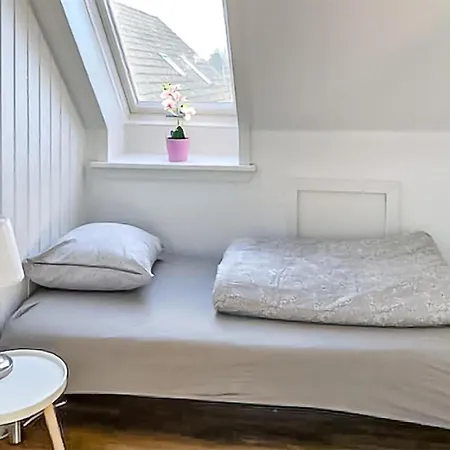 아파트 Cozy In With Wifi 바르데